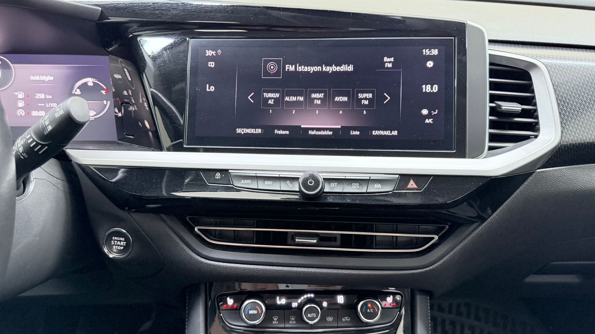 OPEL GRANDLAND 22